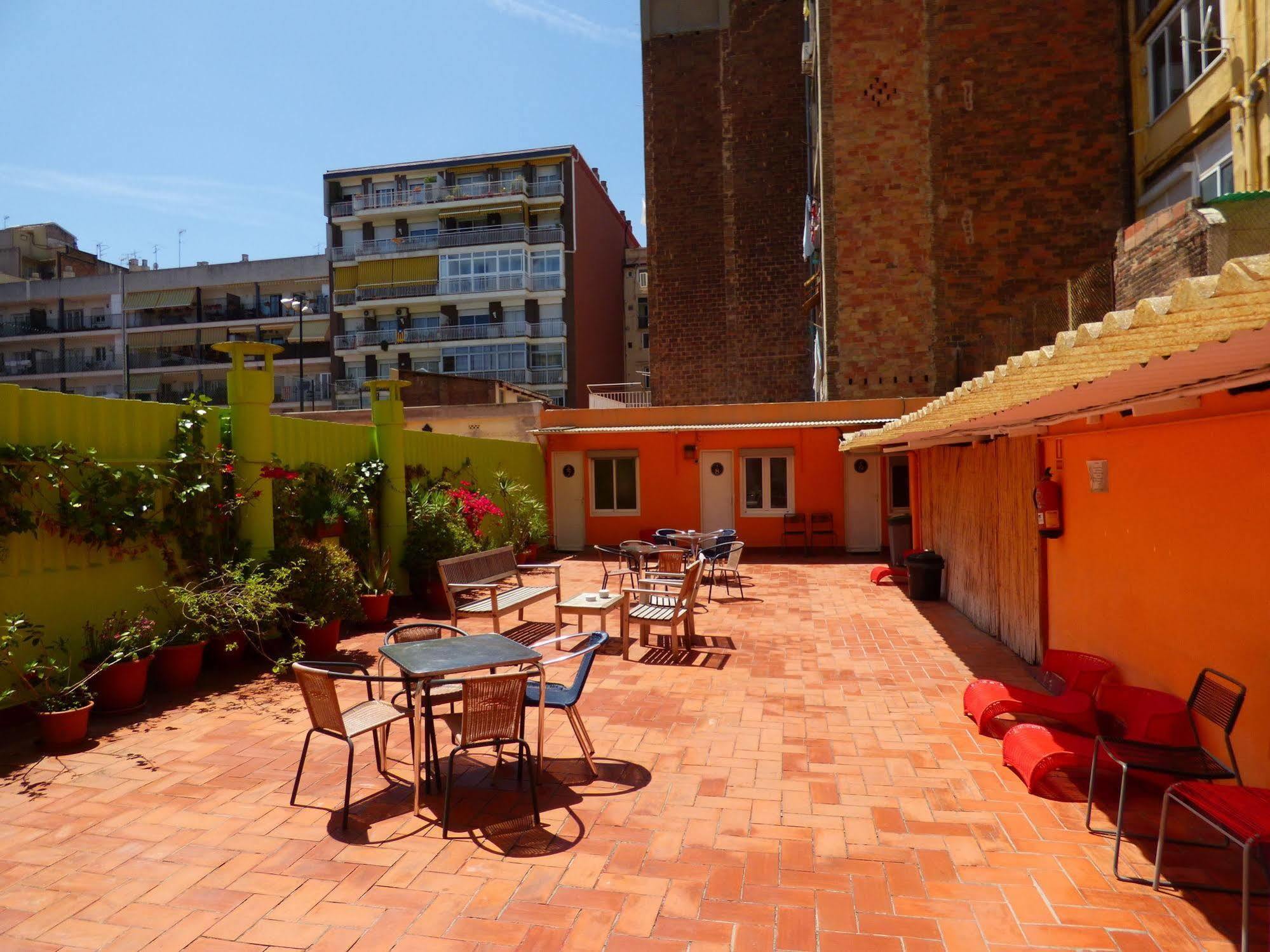 Paraiso Hostel Барселона Экстерьер фото